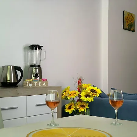 Sunflower Alezzi Resort דירה *